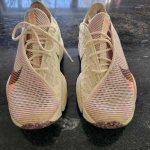 Nike women's Air zoom superrep size 6